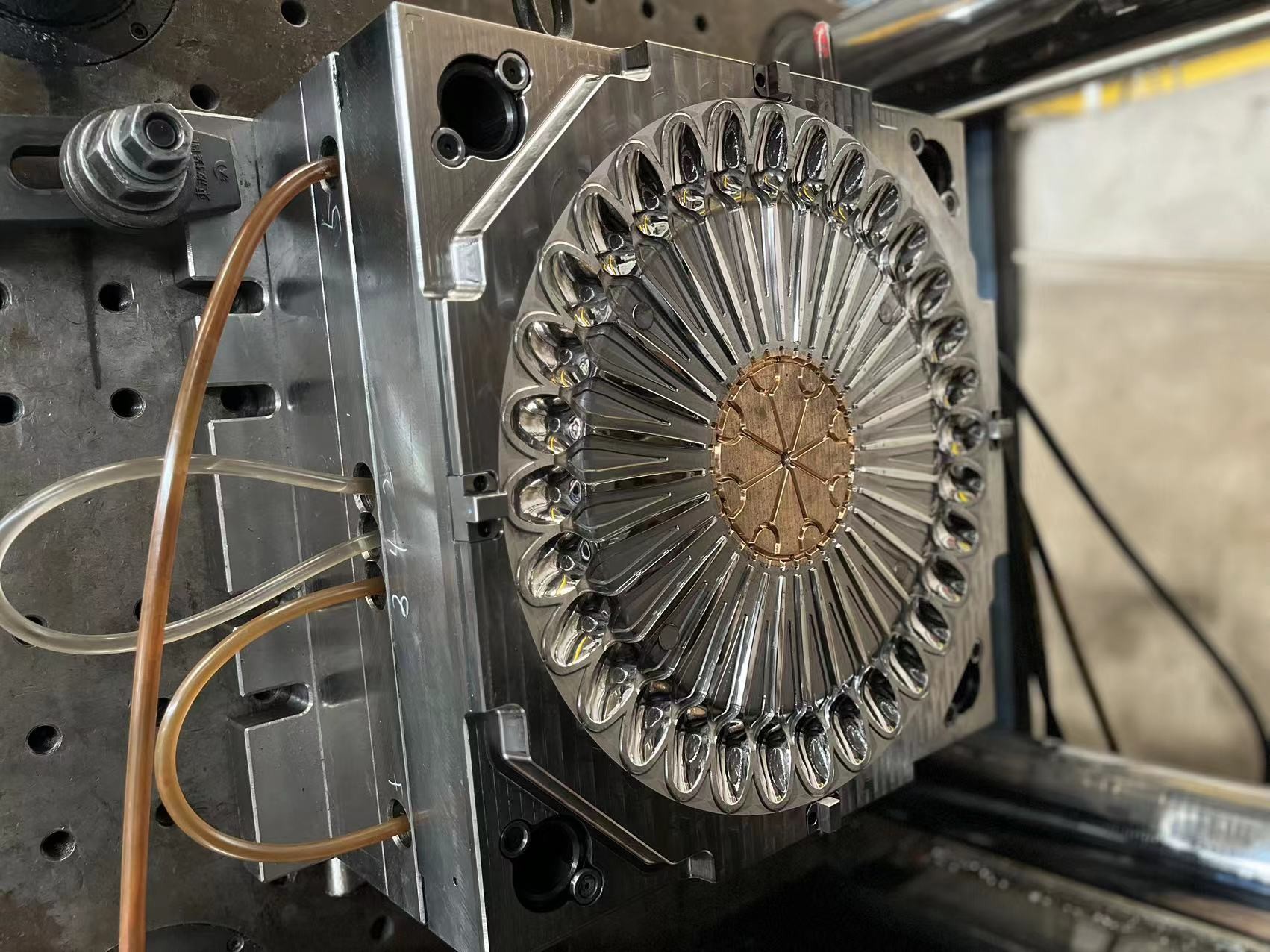 Hot Sale Disposable knife and fork Mould with Hot-Runner/Cold-Runner For PP/PS