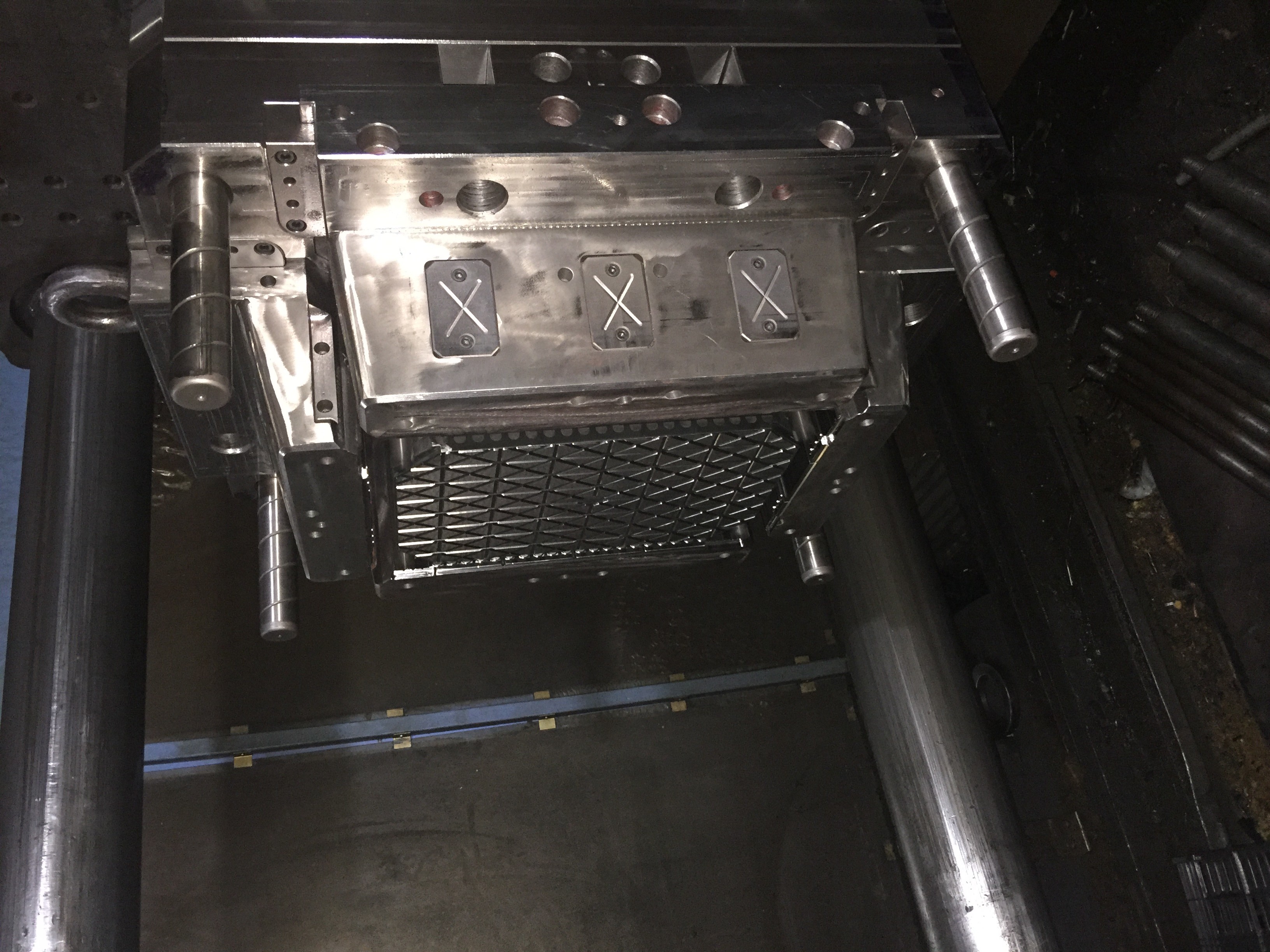 Disposable Fruit Crate Mould , Stackable Plastic Crate Mould Semi / Automatic